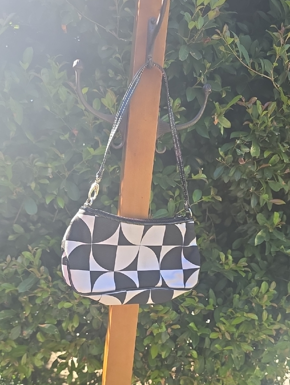 Nine West Black and White Geometric Wristlet